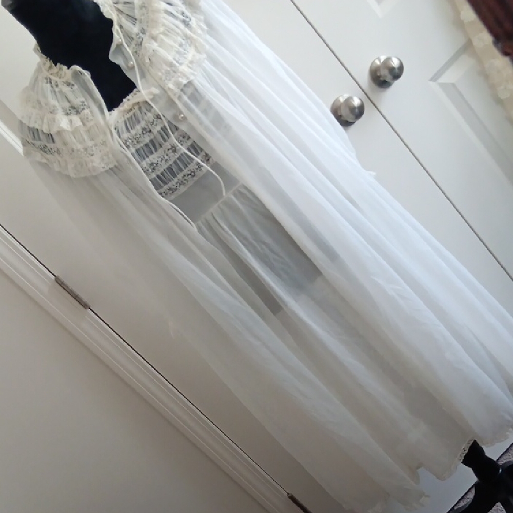 Radcliffe Vintage White Off-the-Shoulder Bishop Sleeve Bridal Gown Set